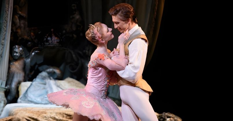 Sarah Lamb et Vadim Muntagirov dans the Sleeping Beauty (Belle au bois Dormant) au Royal Opera House