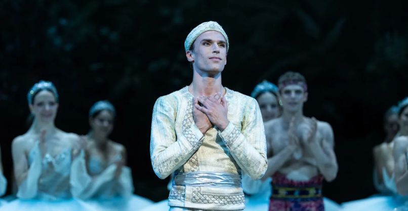 Thomas Docquir nommé Etoile après une représentation de la Bayadère le 21 juin 2026 à l'Opéra Bastille